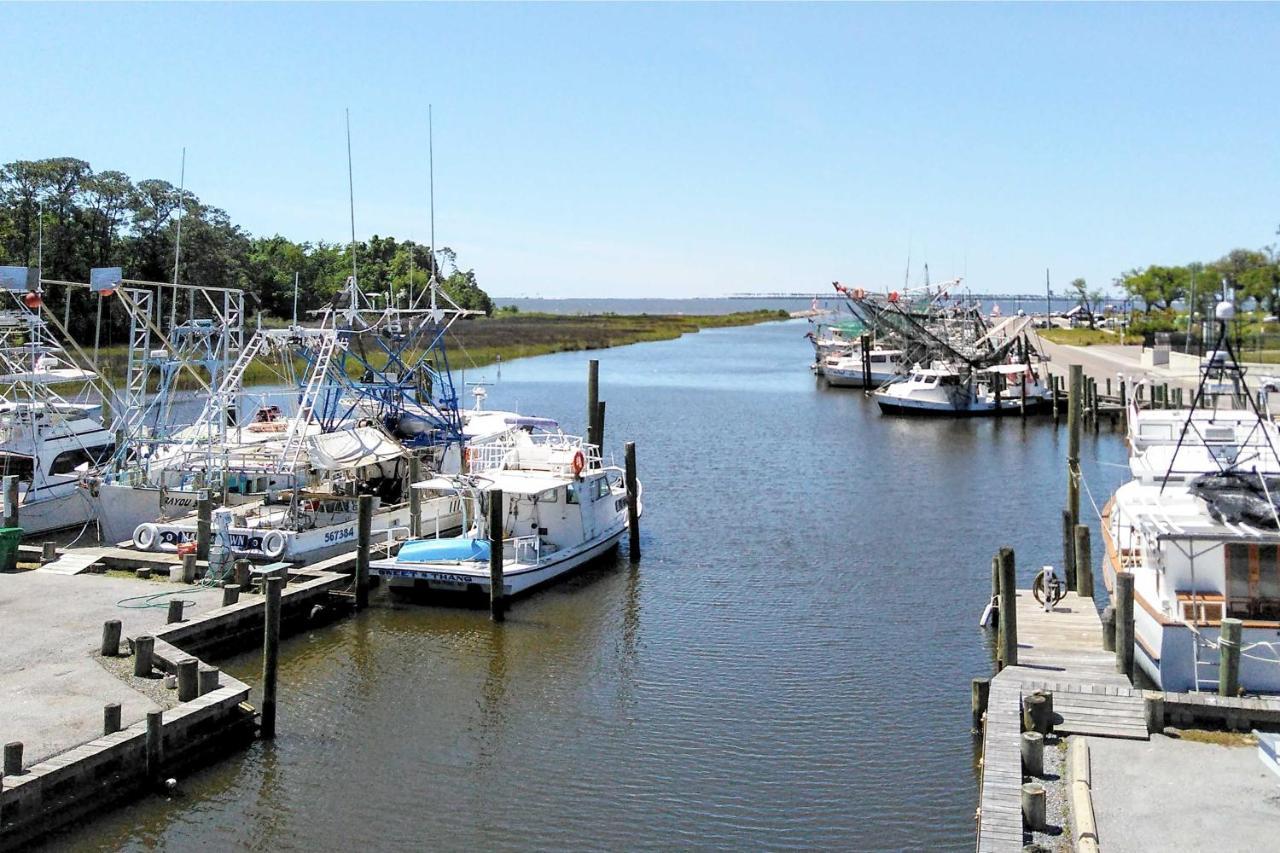 Harbor Oaks Haven Walk To Front Beach And Downtown! 오션스프링스 외부 사진